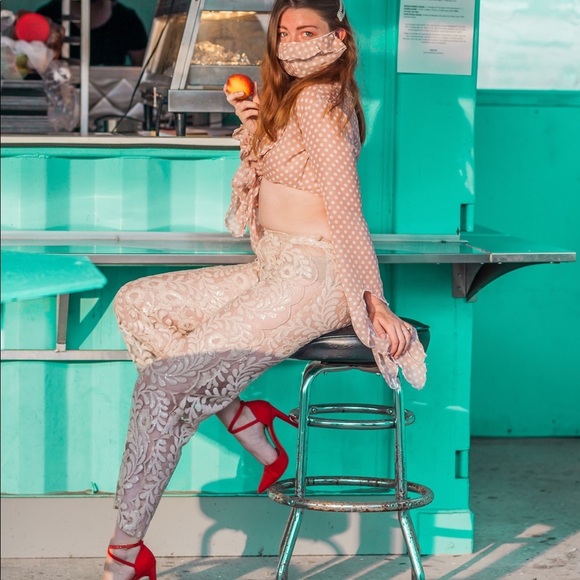 Pale pink sequin pants - Picture 1 of 3